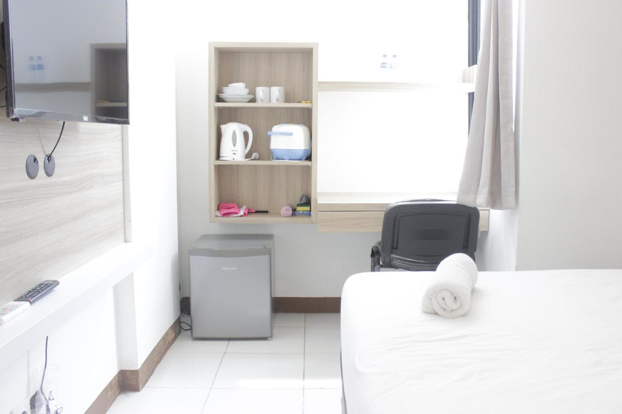 Apartemen No Kitchen The Paskal Near Binus By Travelio